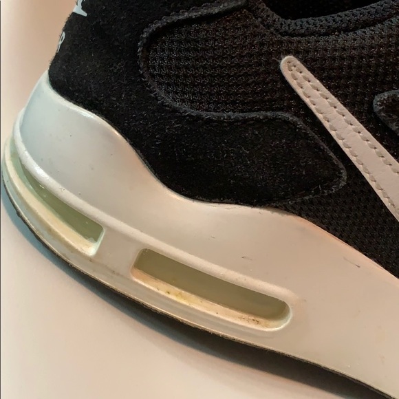 Nike Air Max - Picture 2 of 6
